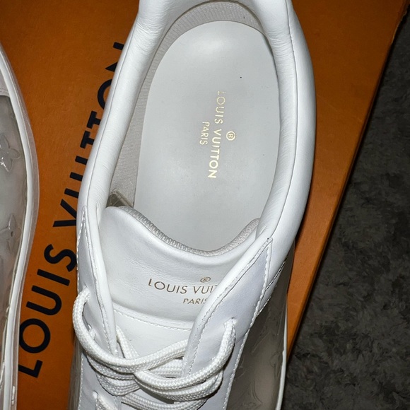 Louis Vuitton Luxembourg Sneaker - Picture 2 of 7